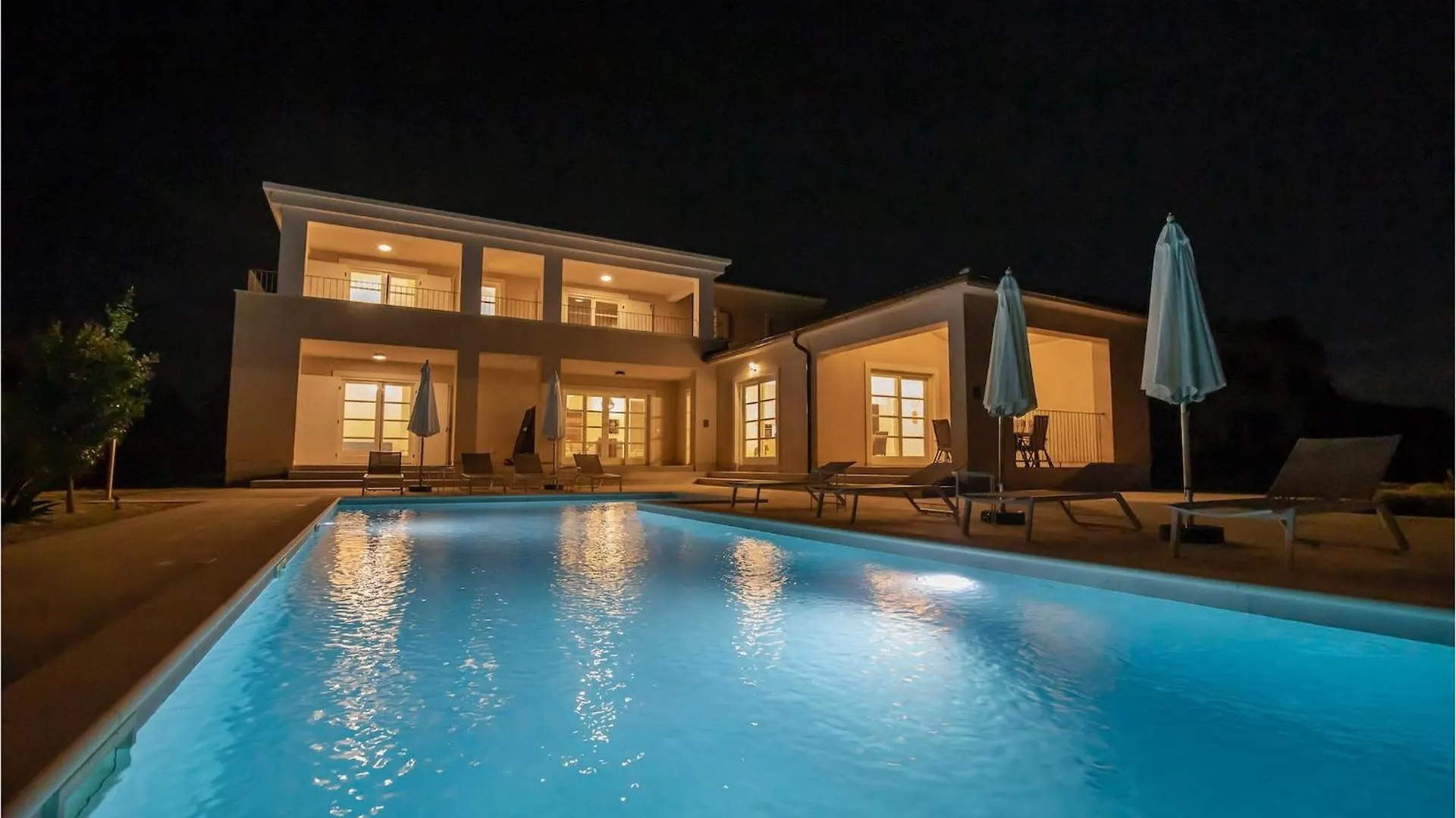 בית נופש Villa Luna Smoljanci קרואטיה